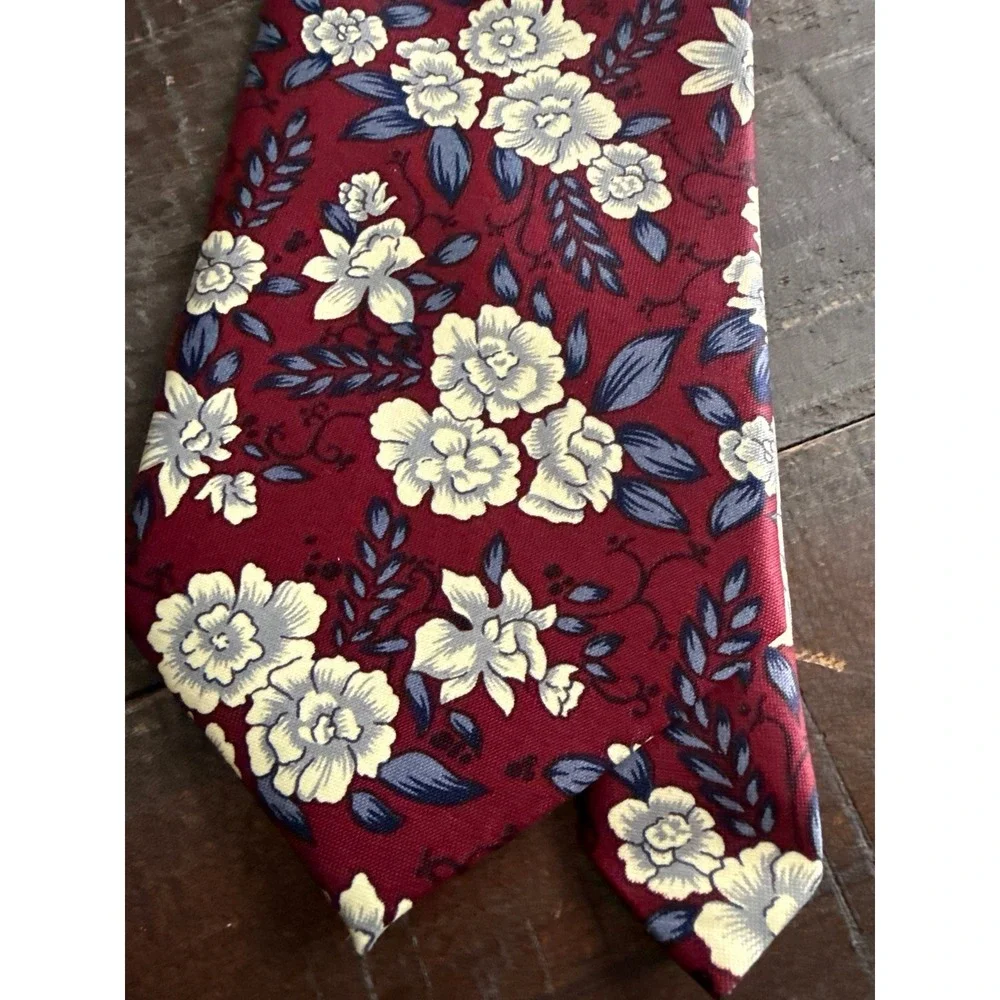 Mercedes High Fashion Myung Ju Silk Floral Tie Burgundy‎ Blue Vintage Necktie